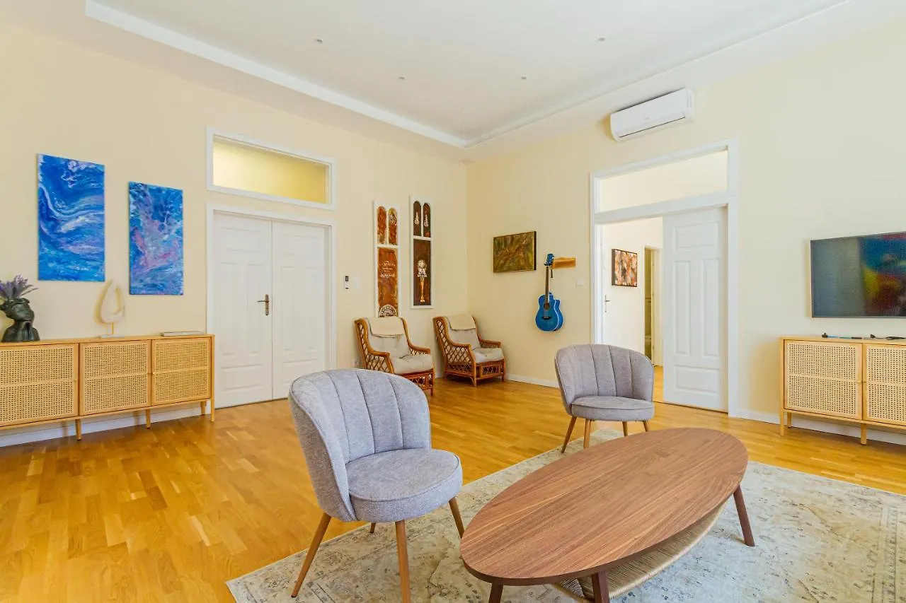 Bengt Apartment Kiraly Str. Luxury Suite Budapest